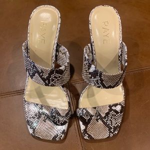 Snakeskin heels, 6.5
